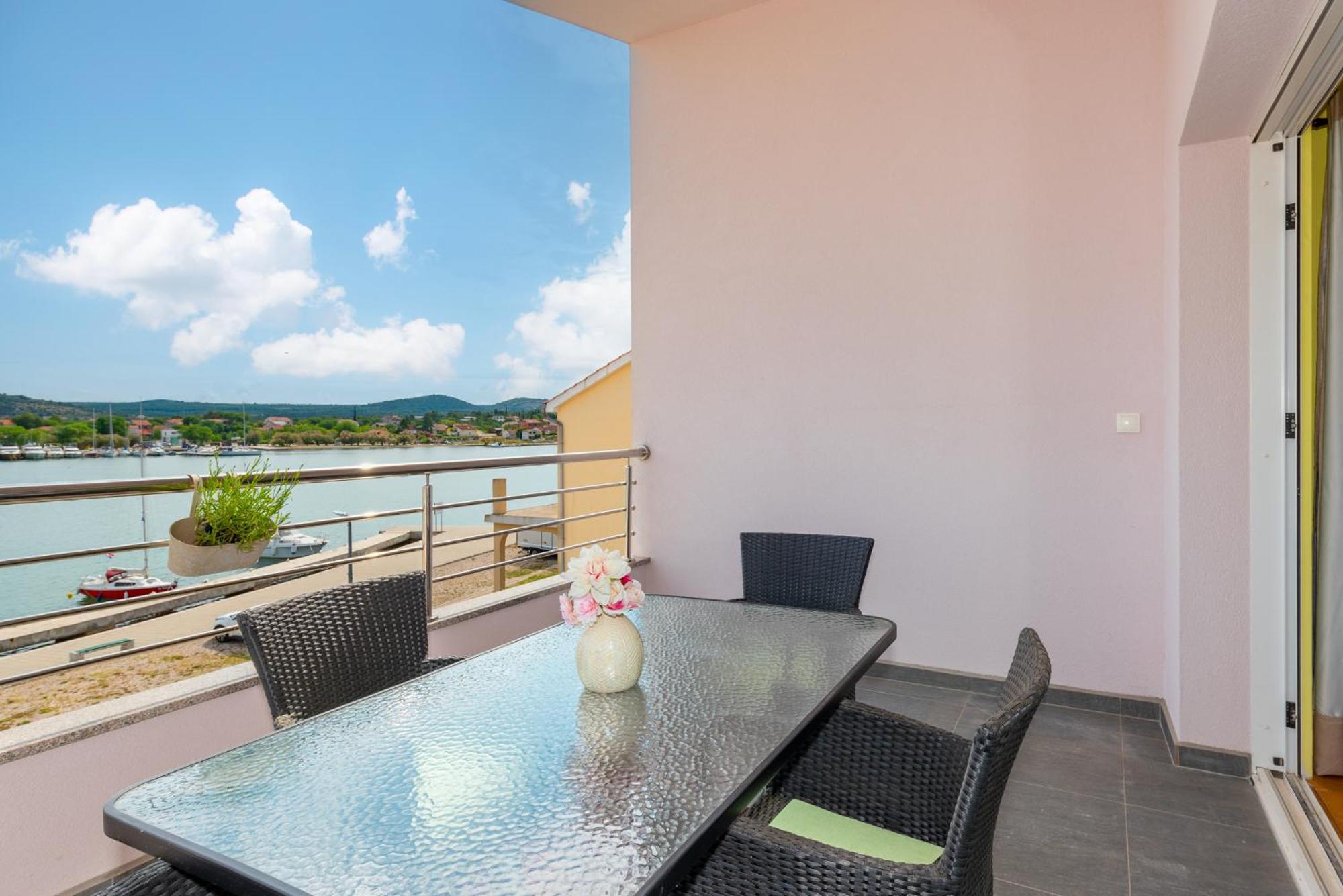 Apartmán Kairos Bilice Exteriér fotografie